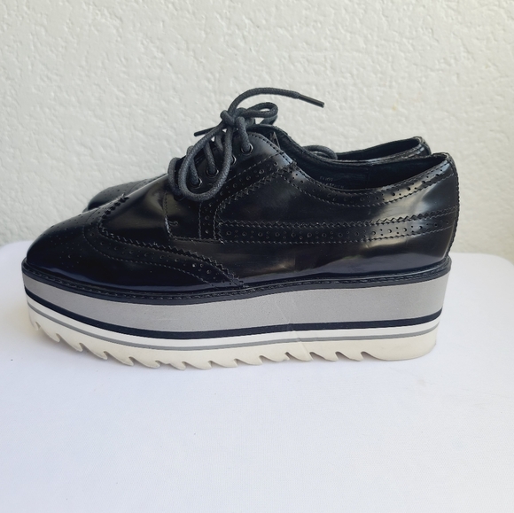 Jeffrey Campbell Eliot Platform Size 9 - Picture 2 of 7